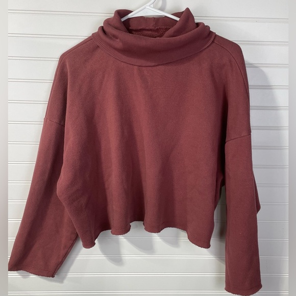 American Eagle Pink Cropped Turtlenecks XS Womens - Picture 1 of 5